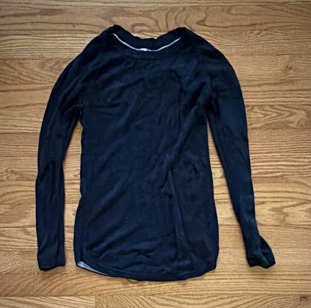 Lululemon Women's Black Wool Knit Crew Neck Long Sleeve Pullover Top size 2